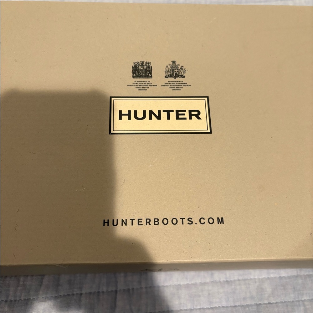 Hunter Black and Beige Shoe Box